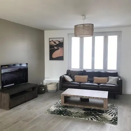 Holiday home Maison Cosy Avec Terrasse A 10 Minutes Du Centre